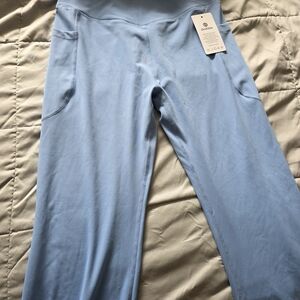 Light Blue Active Leggings with Front Pockets